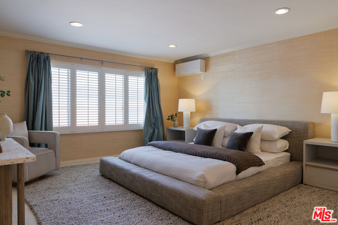 3412 Ocean Front Walk Unit: 201