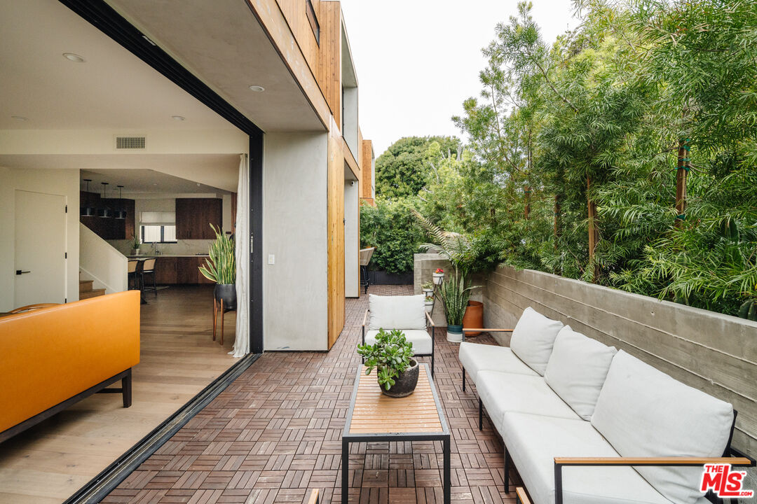 3214 Highland Ave Unit: 1