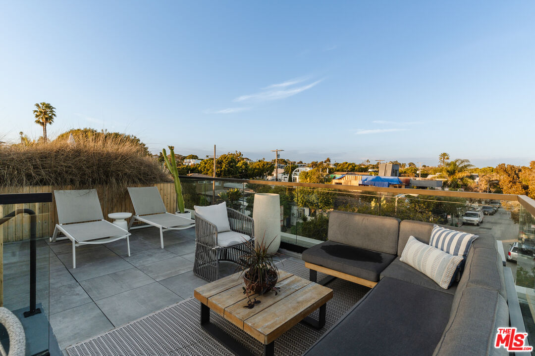 3214 Highland Ave Unit: 1