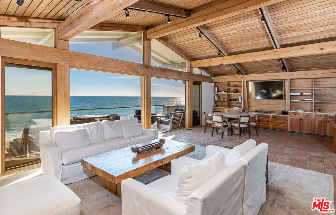 22148 Pacific Coast Hwy