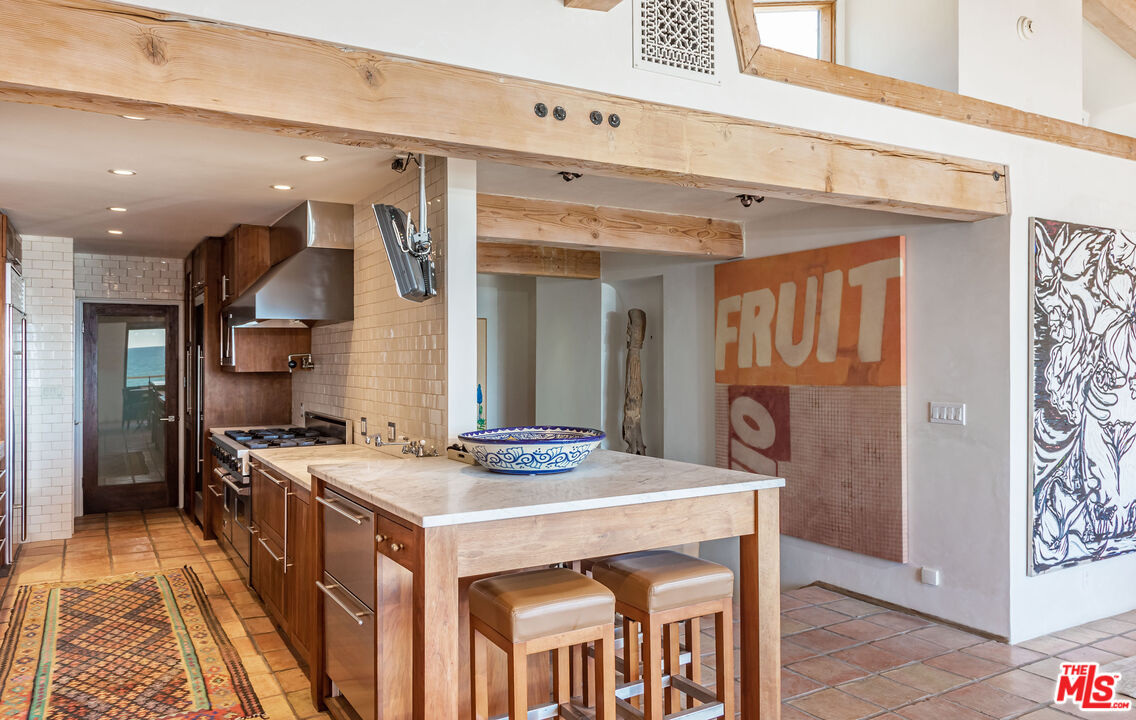 22148 Pacific Coast Hwy