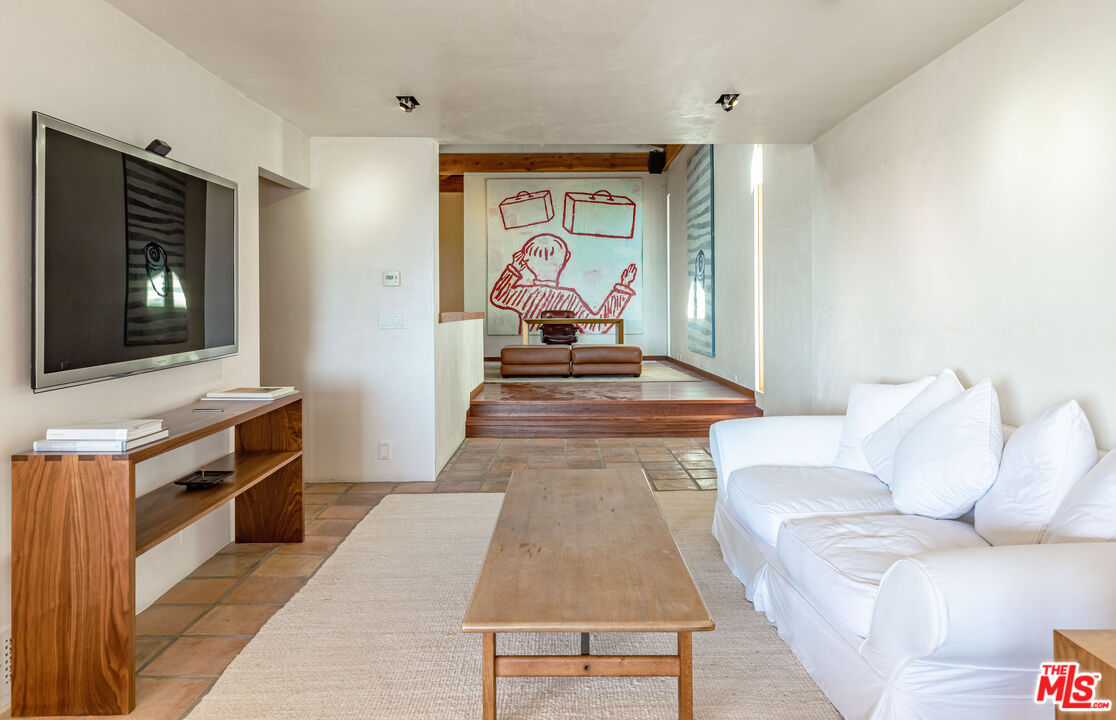 22148 Pacific Coast Hwy