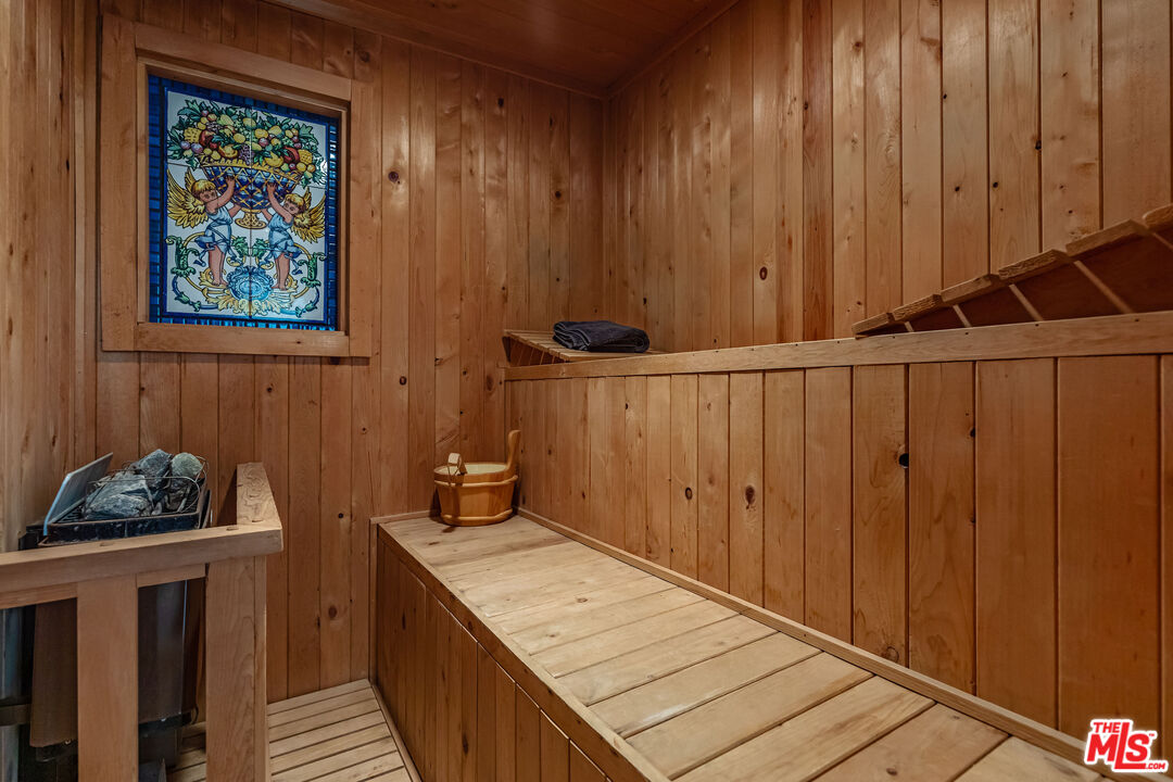 22148 Pacific Coast Hwy