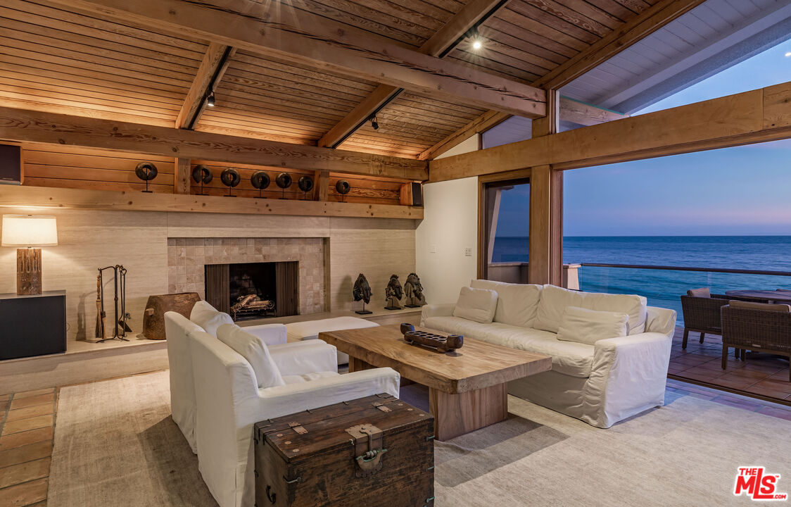 22148 Pacific Coast Hwy