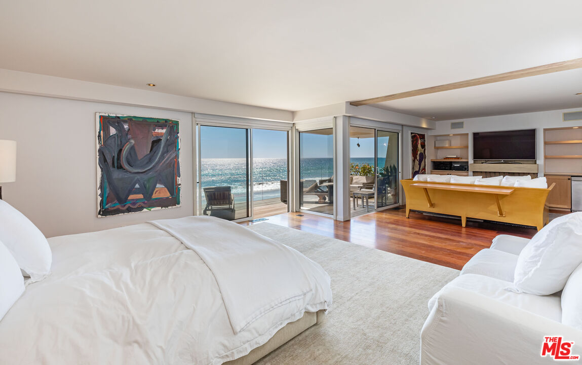 22148 Pacific Coast Hwy