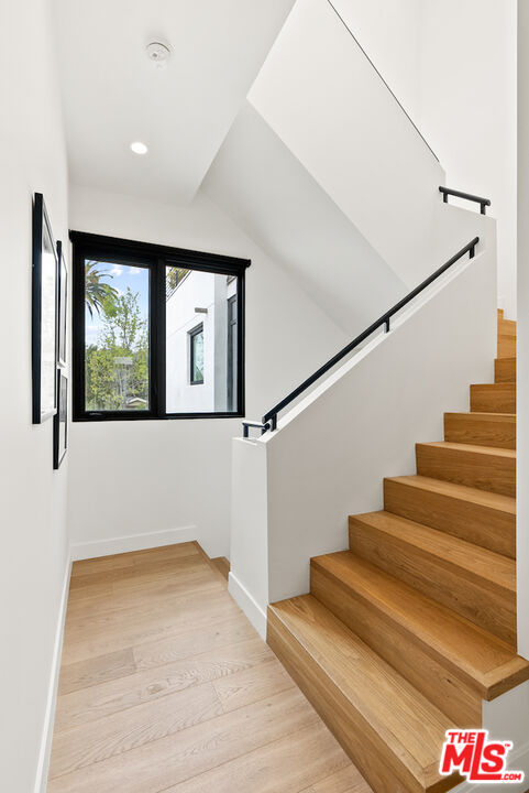 812 Huntley Unit: 103