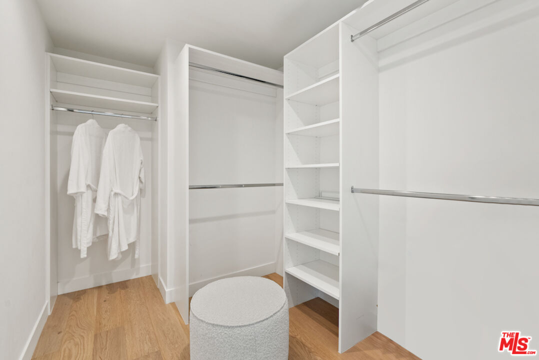 812 Huntley Unit: 103