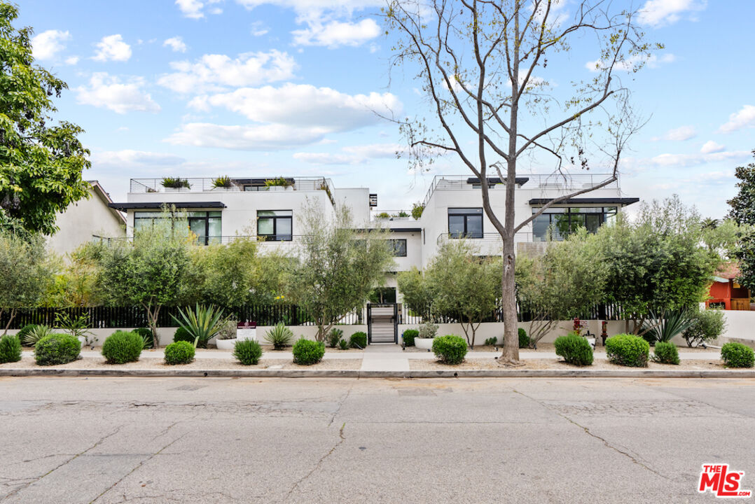 812 Huntley Unit: 103