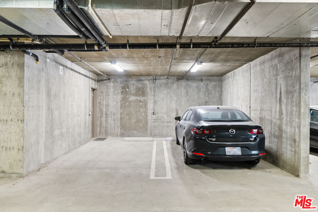 812 Huntley Unit: 103