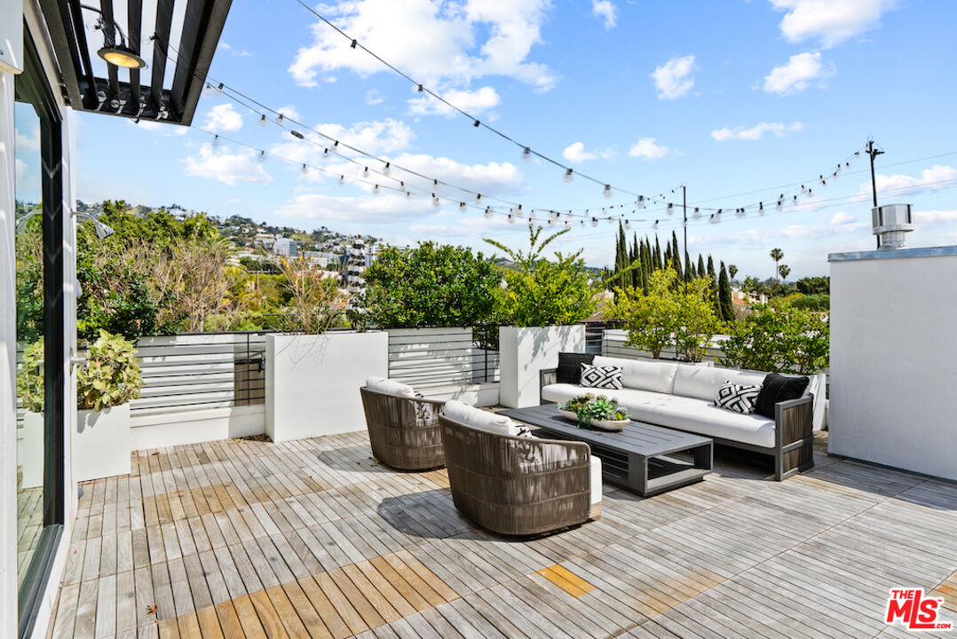 812 Huntley Unit: 103