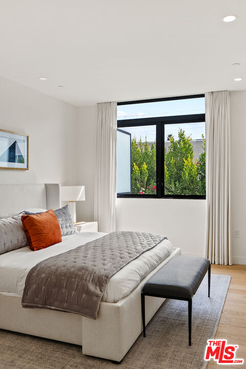 812 Huntley Unit: 103