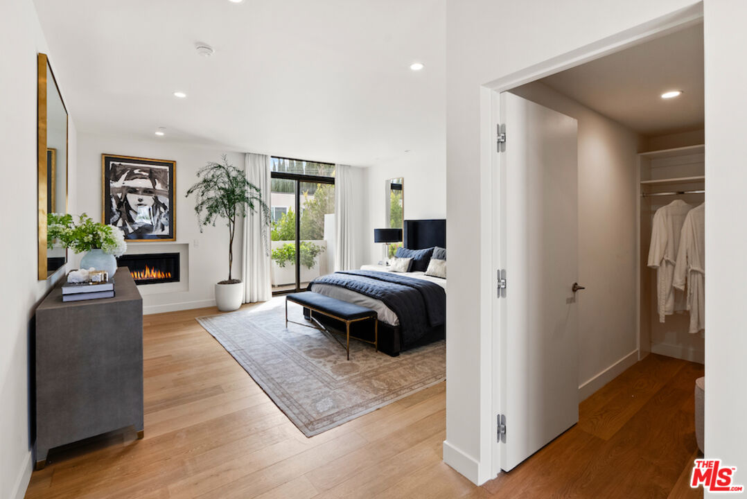 812 Huntley Unit: 103