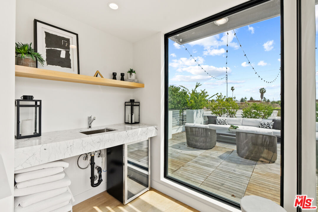 812 Huntley Unit: 103