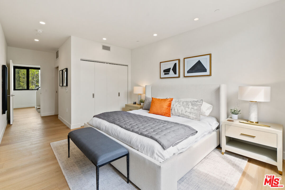 812 Huntley Unit: 103