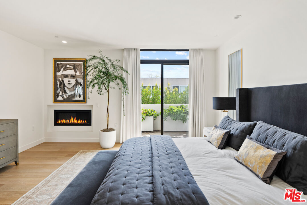 812 Huntley Unit: 103