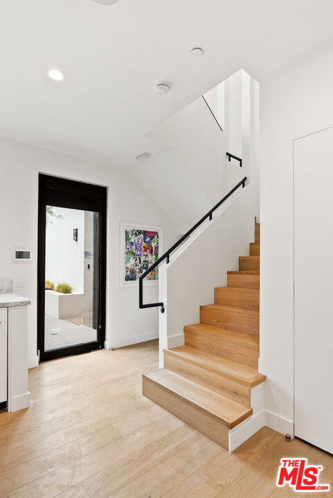 812 Huntley Unit: 103