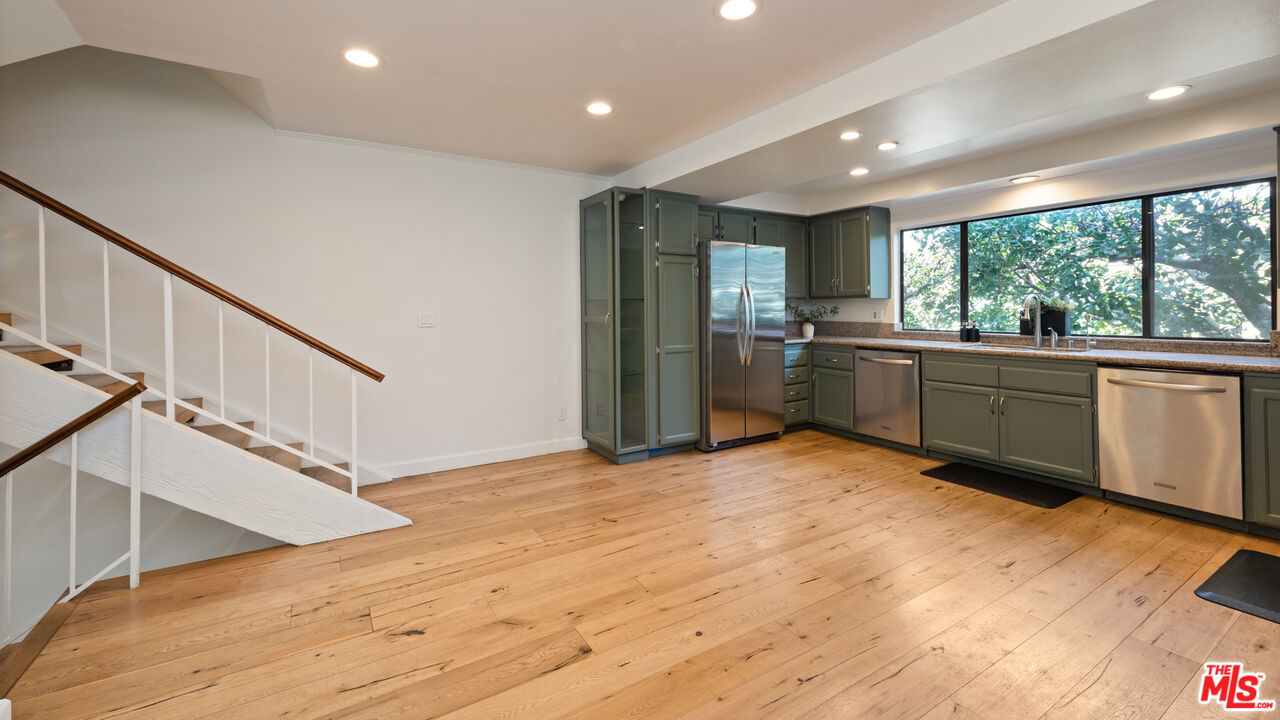 407 S Spalding Dr Unit: 5