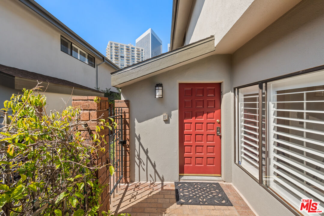 407 S Spalding Dr Unit: 5