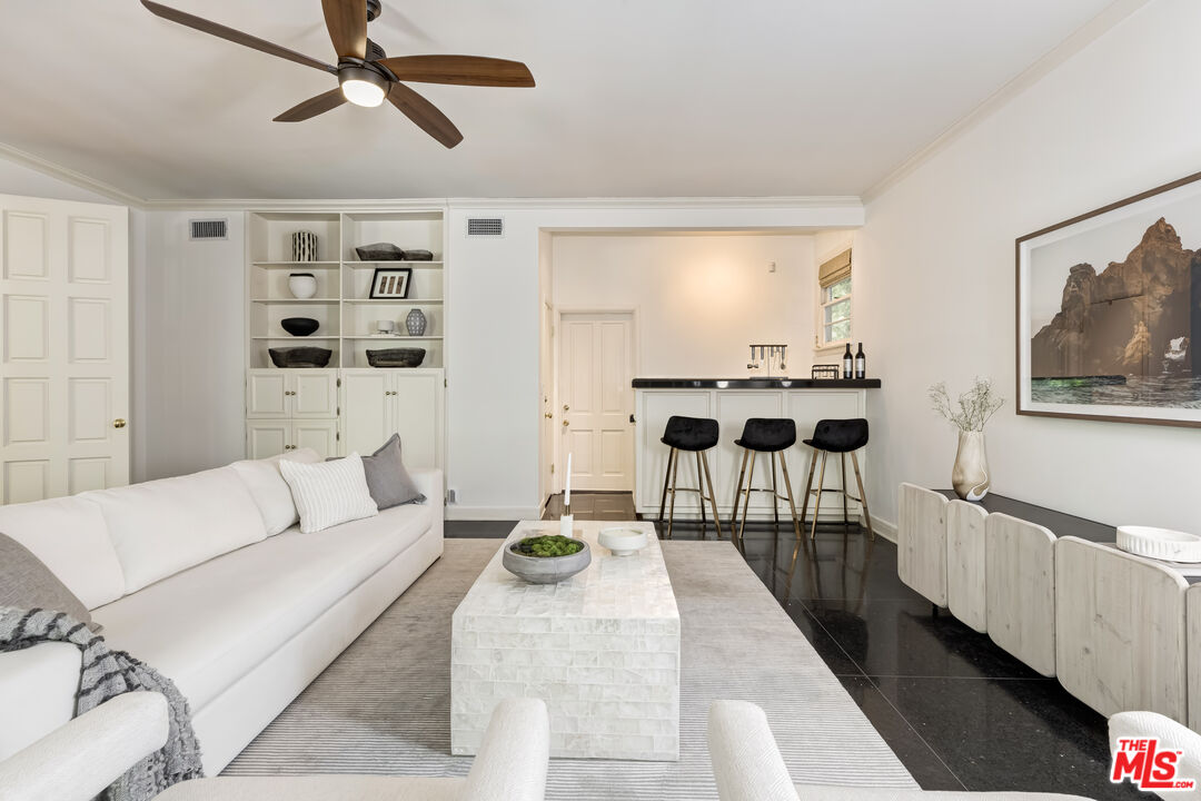 2147 Coldwater Canyon Dr