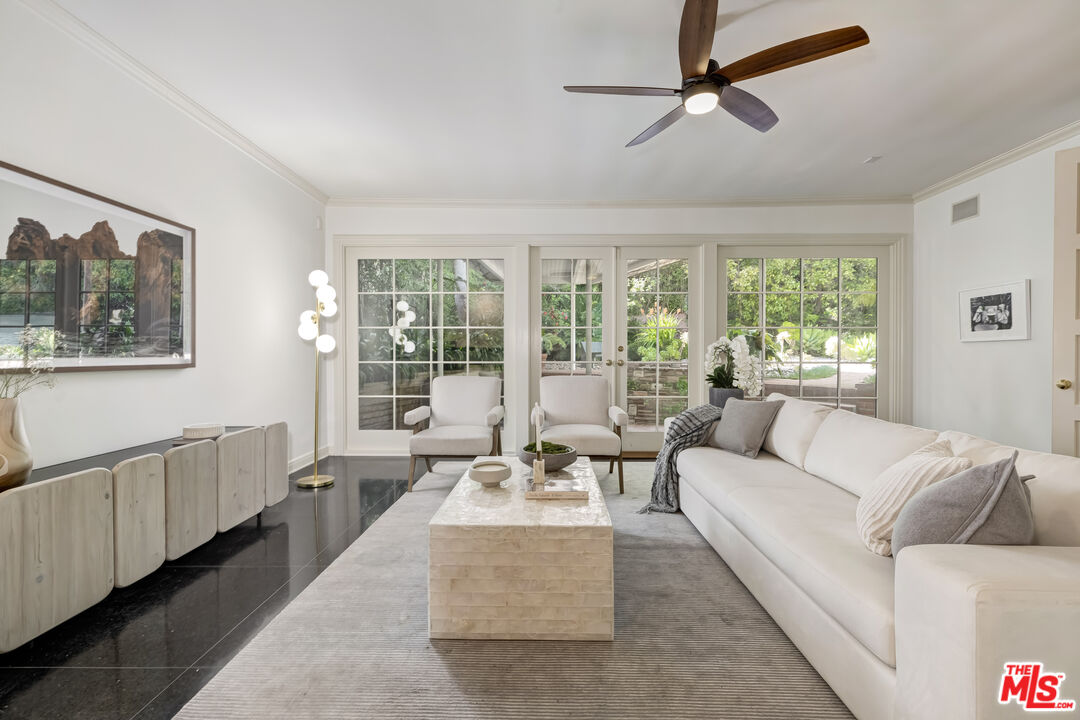 2147 Coldwater Canyon Dr