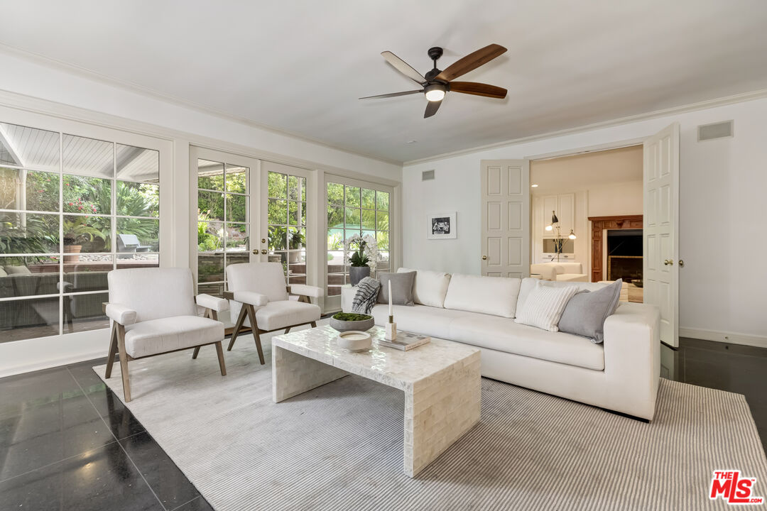 2147 Coldwater Canyon Dr