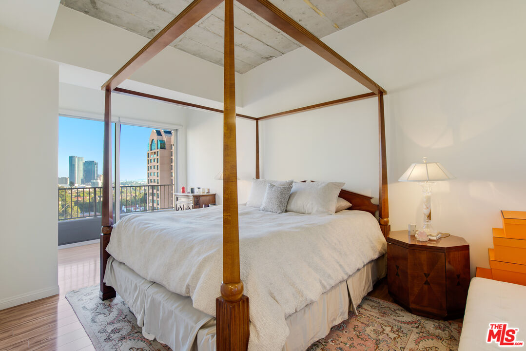 10501 Wilshire Blvd Unit: 1106
