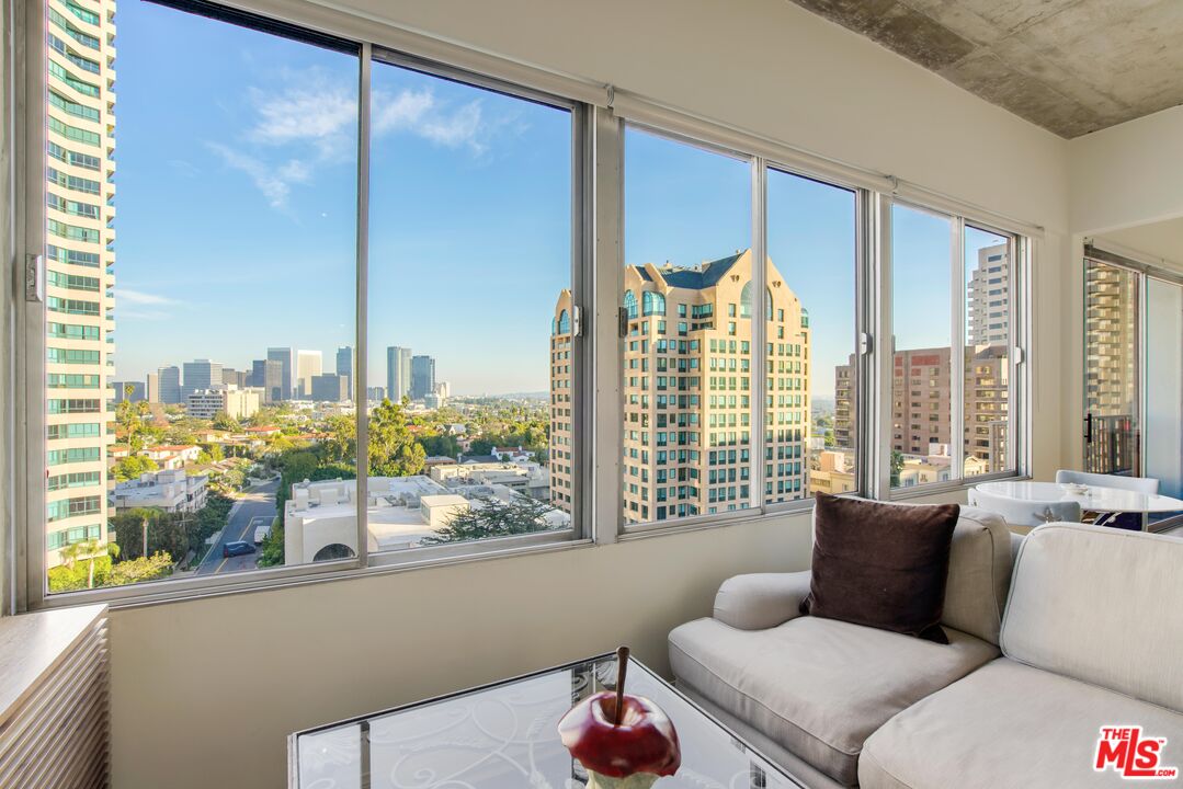 10501 Wilshire Blvd Unit: 1106