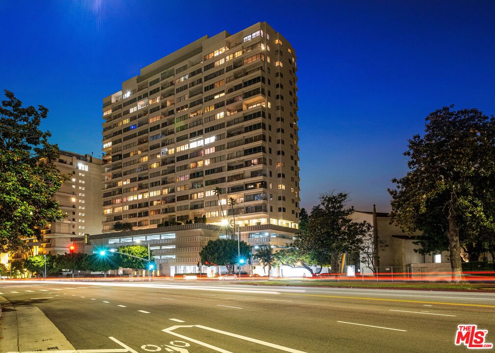 10501 Wilshire Blvd Unit: 1106