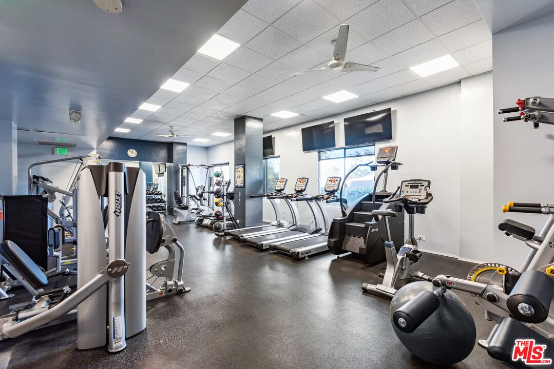 10501 Wilshire Blvd Unit: 1106