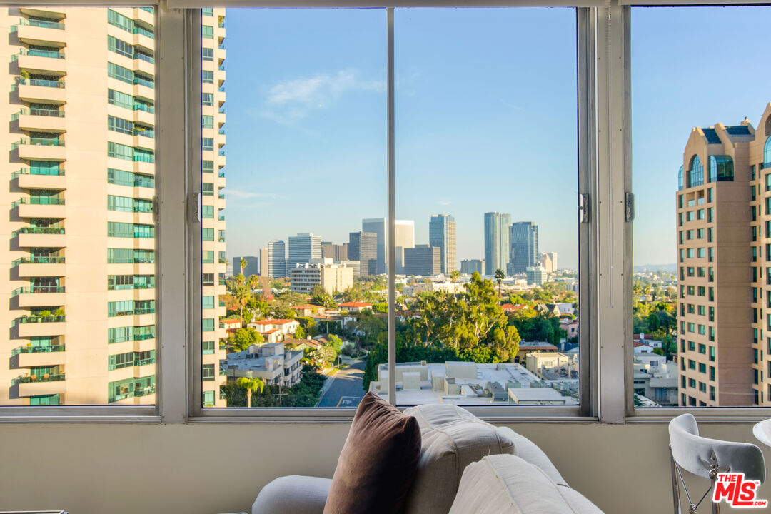 10501 Wilshire Blvd Unit: 1106