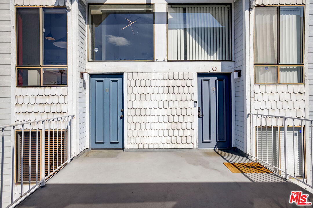 1121 E Wilson Ave Unit: 11