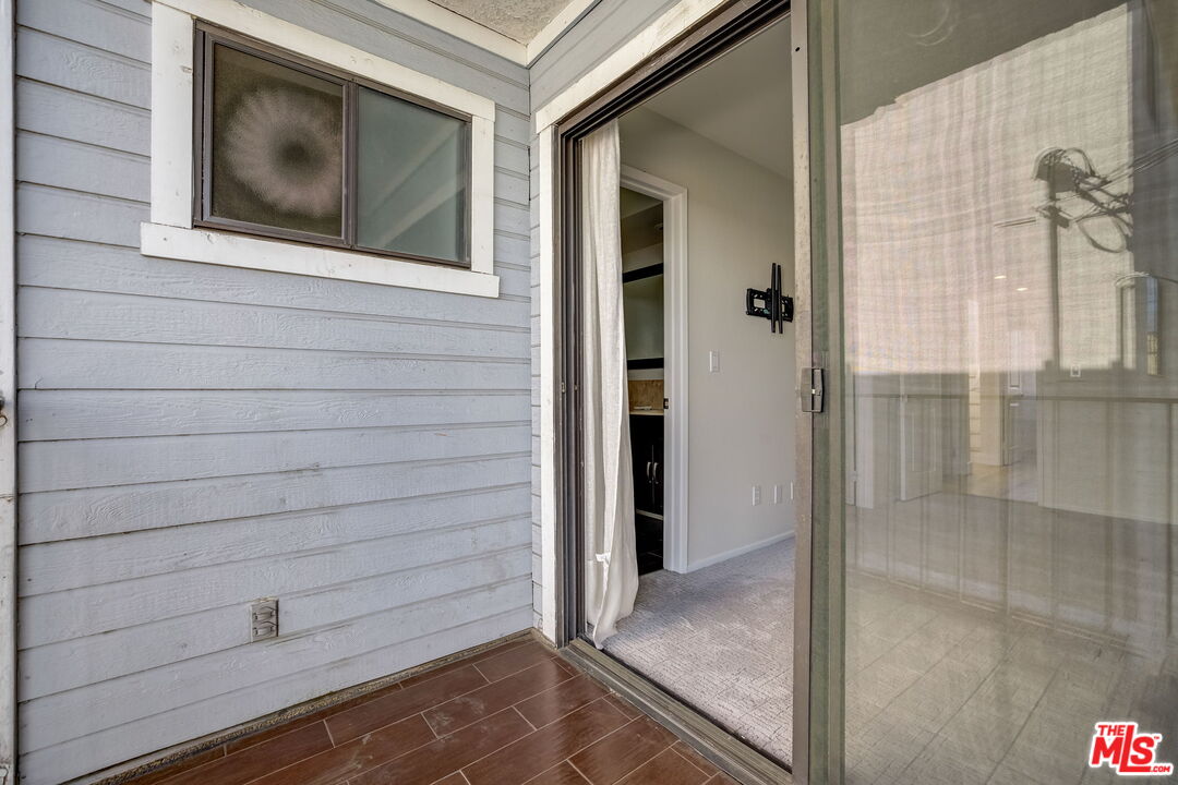 1121 E Wilson Ave Unit: 11