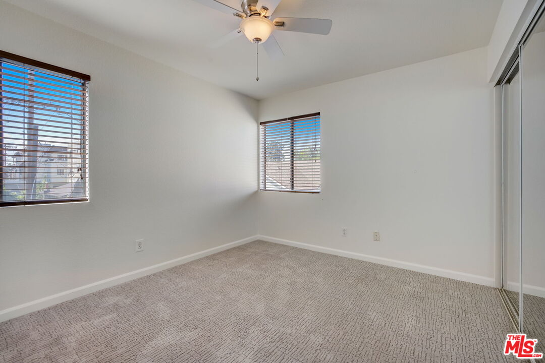 1121 E Wilson Ave Unit: 11