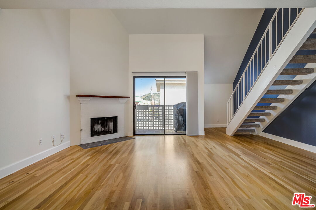 1121 E Wilson Ave Unit: 11