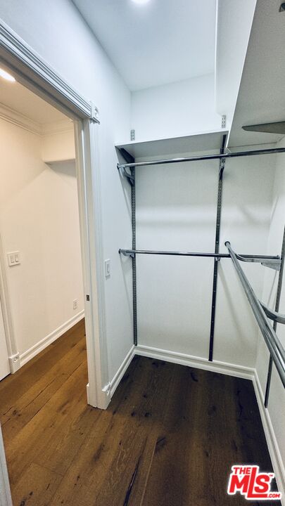 342 N PALM DR Unit: 301
