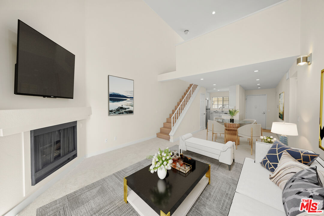 5540 Owensmouth Ave Unit: 315