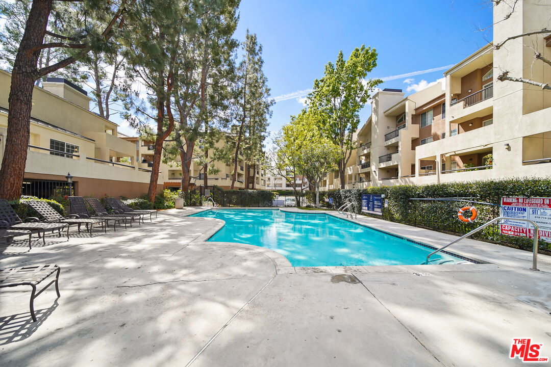 5540 Owensmouth Ave Unit: 315