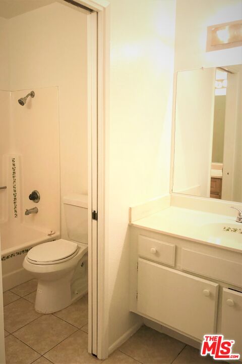 155 S Wilmington Ave Unit: F