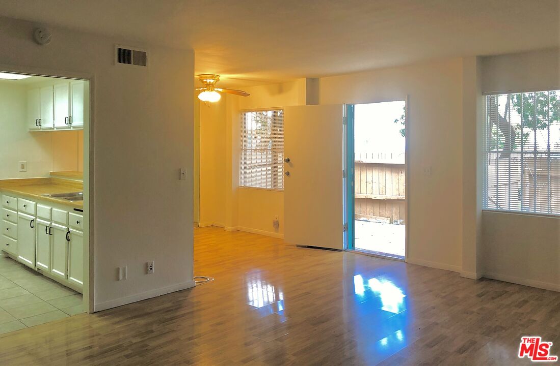 155 S Wilmington Ave Unit: F