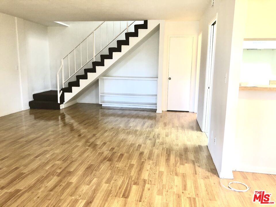 155 S Wilmington Ave Unit: F