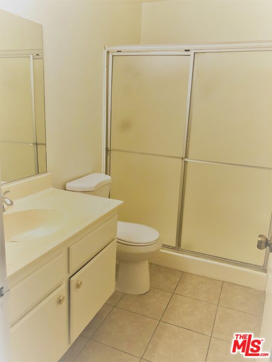 155 S Wilmington Ave Unit: F