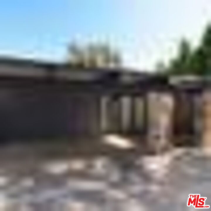 2775 Rinconia Dr