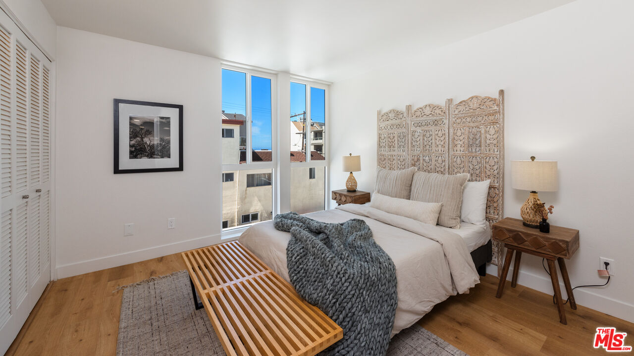 20 Lighthouse St Unit: 2