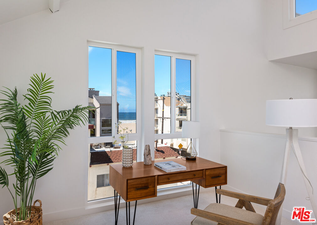 20 Lighthouse St Unit: 2