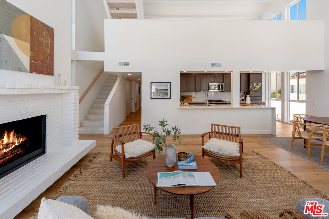 20 Lighthouse St Unit: 2