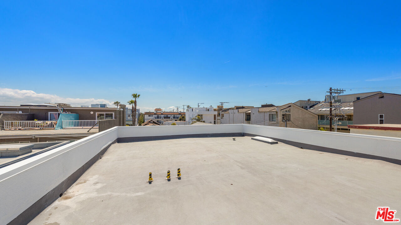 20 Lighthouse St Unit: 2