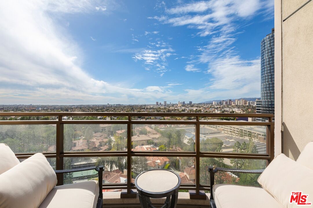 1 W Century Dr Unit: 10A