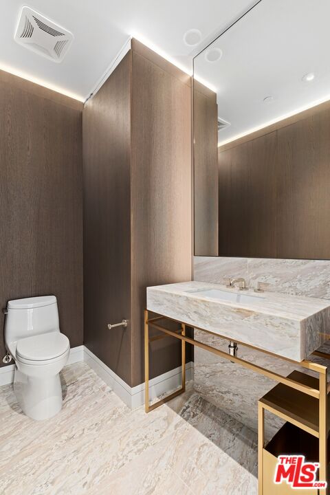 211 Elm Court Unit: 3B