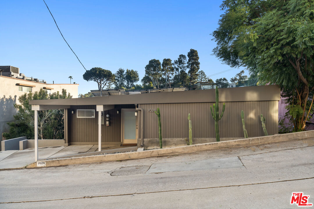 7028 Pacific View Dr