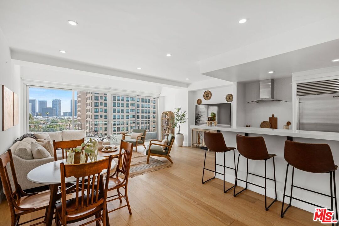 10501 Wilshire Blvd Unit: 1011